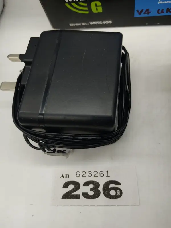 Linksys Wireless-G Broadband Router WRT54GS 2.4 GHz 54Mbps 4 Port Switch 4
