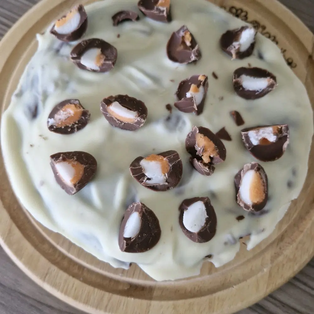 creme egg fudge pie slice