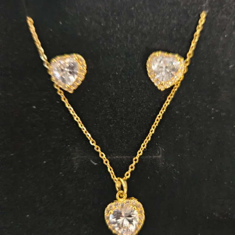 women silver- and gold plated  heart stud  earring  and pendant set 4