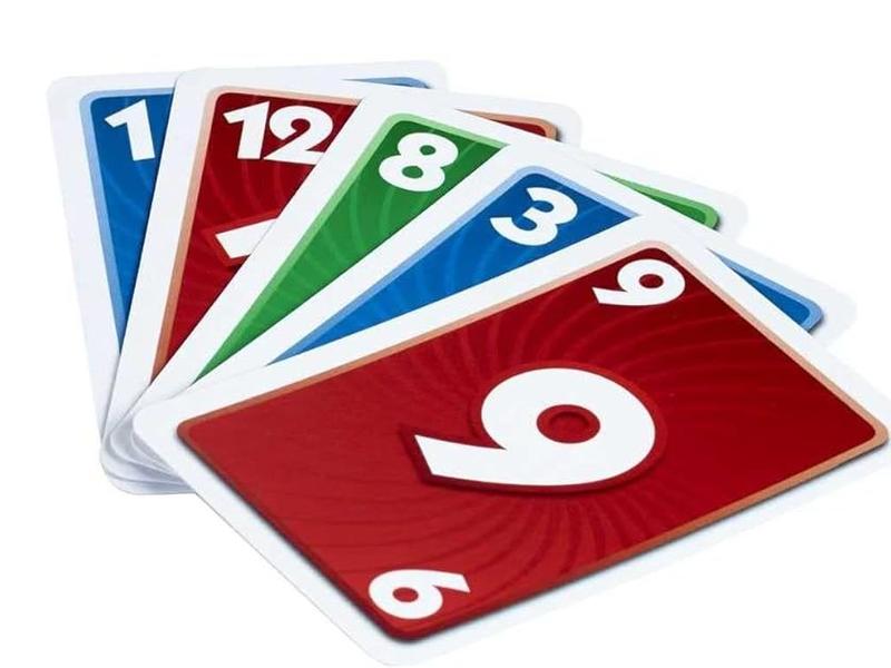 Mattel Games - Skip Bo Card Game - Fun and Exciting Game for Family Friend, Classic Card Games for Adults Kids 2