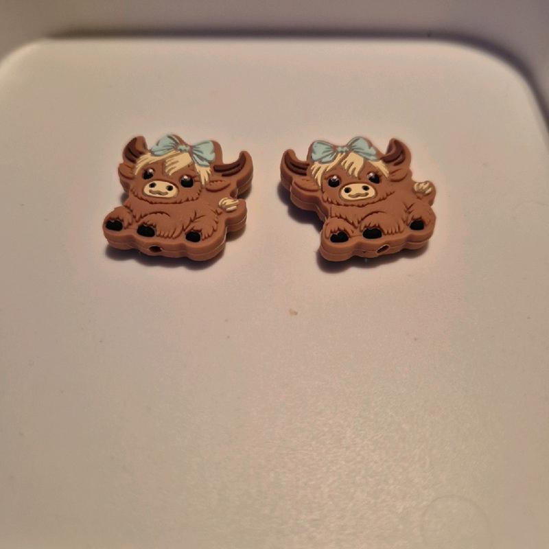 Highland cow focals 3