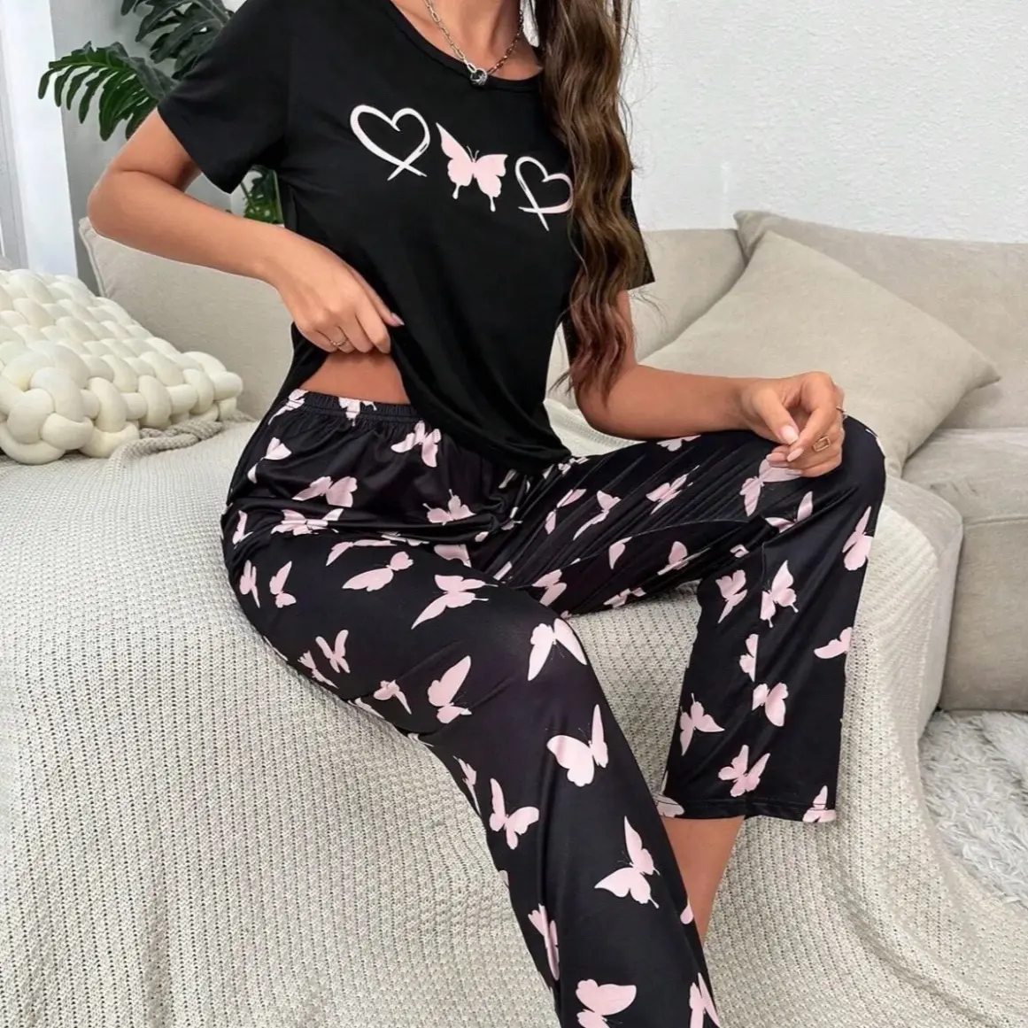 Women's Butterfly Heart Print Round Neck Tee & Elastic Waist Pants Pyjama Set, Casual Comfy Short Sleeve T-shirt & Trousers Loungewear Set, Ladies Summer  Sleepwear