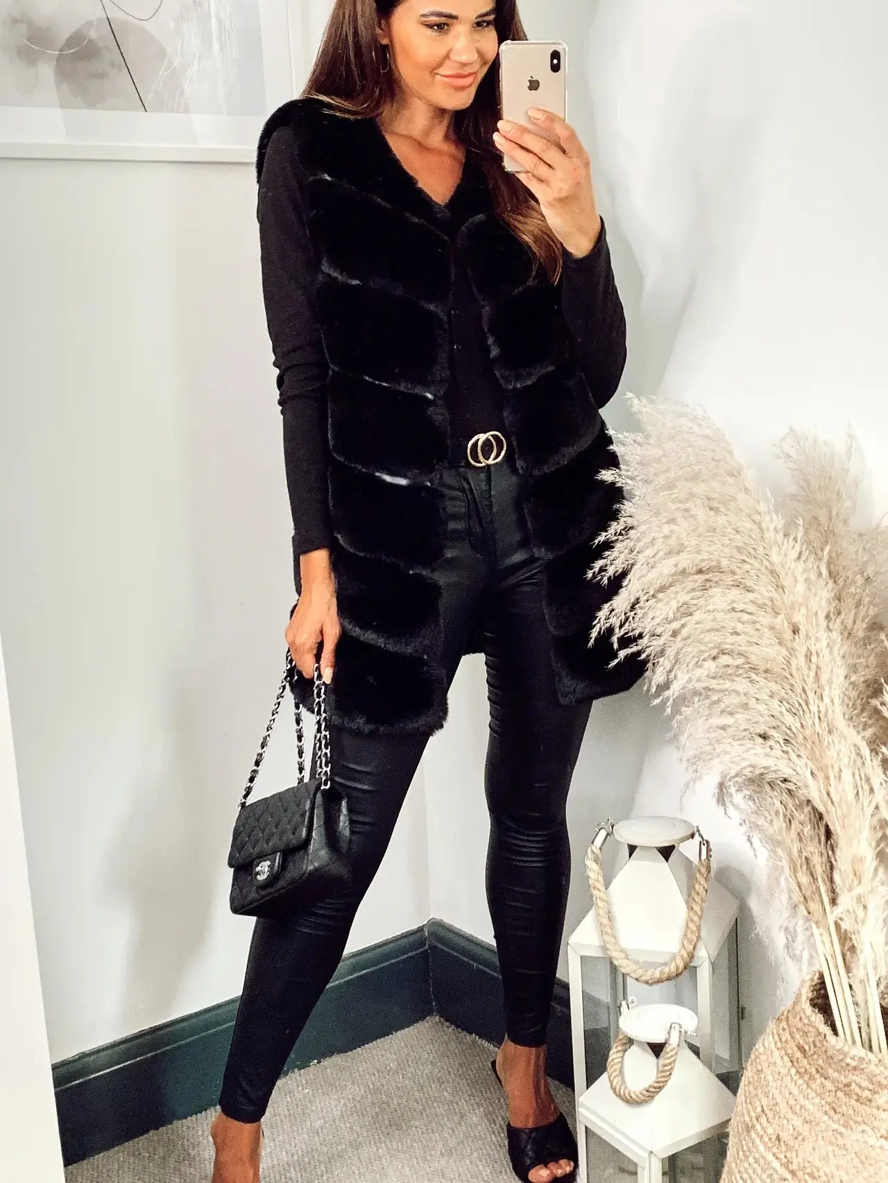 Black Diagonal Cut Sleeveless Faux Fur Gilet Basic Chic