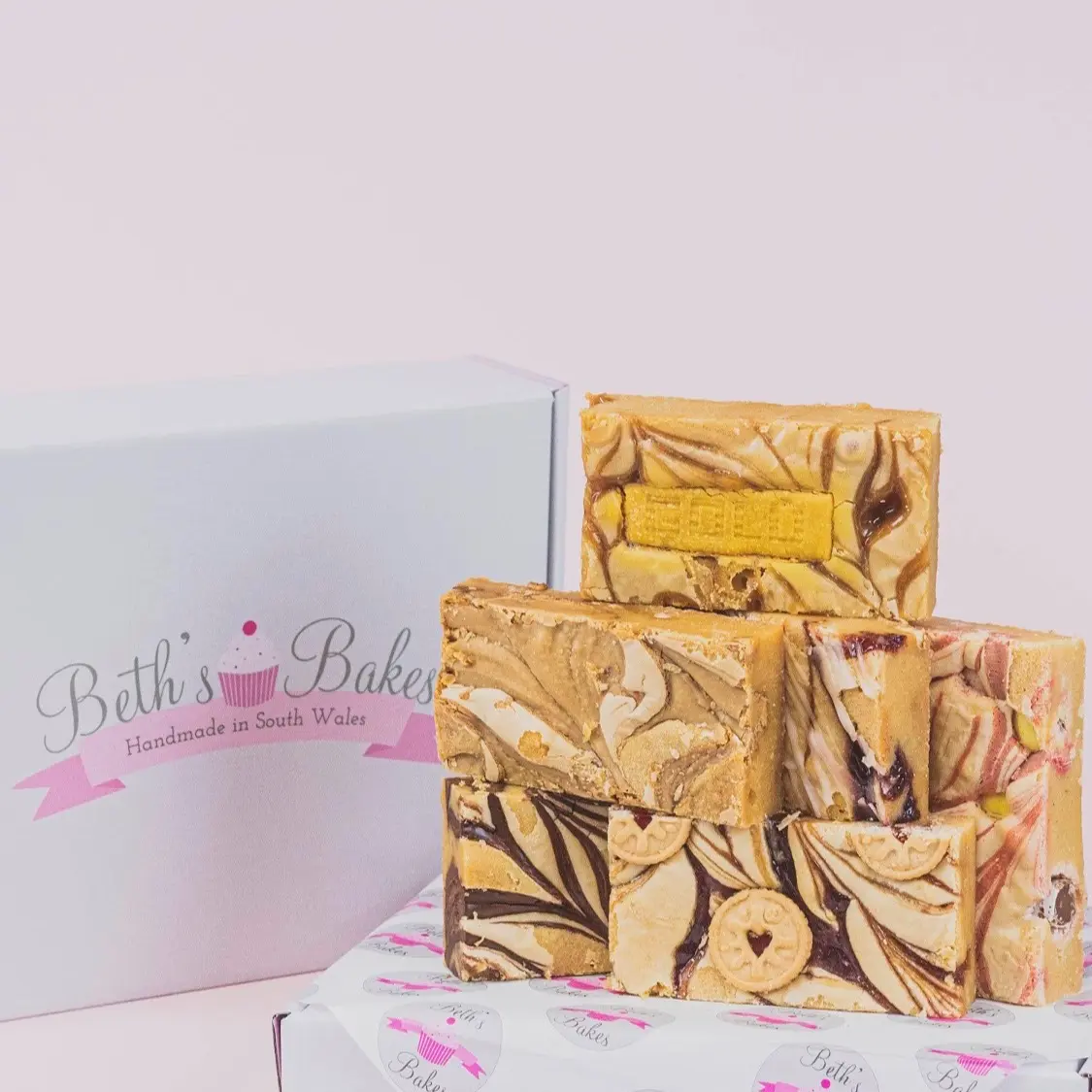 6 Ultimate Blondie Box (12 Servings)