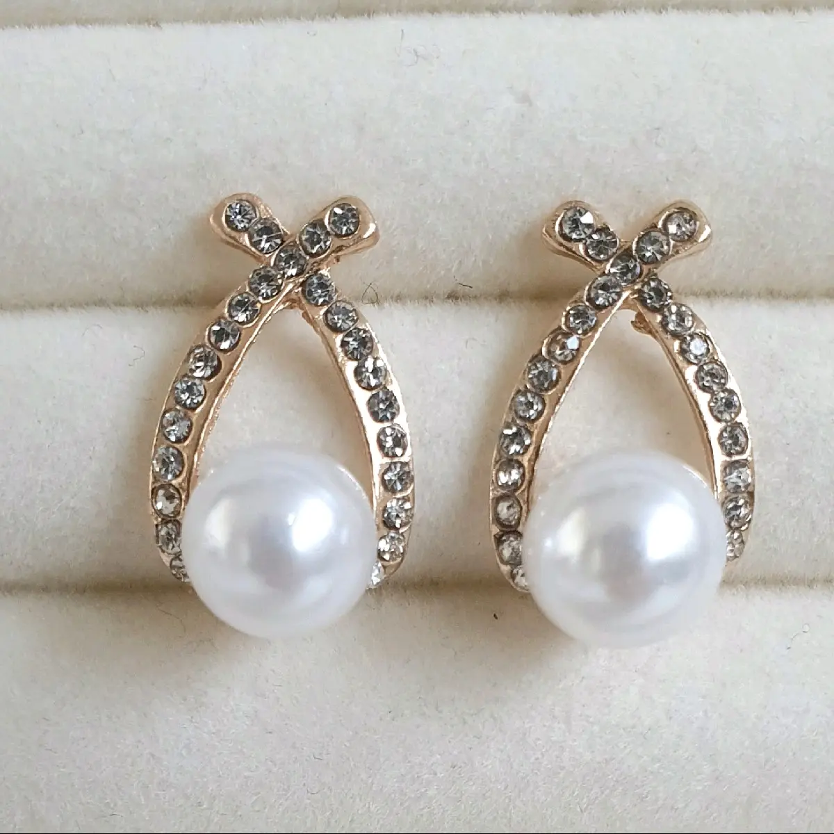 Simulated Pearl Crystal Studs