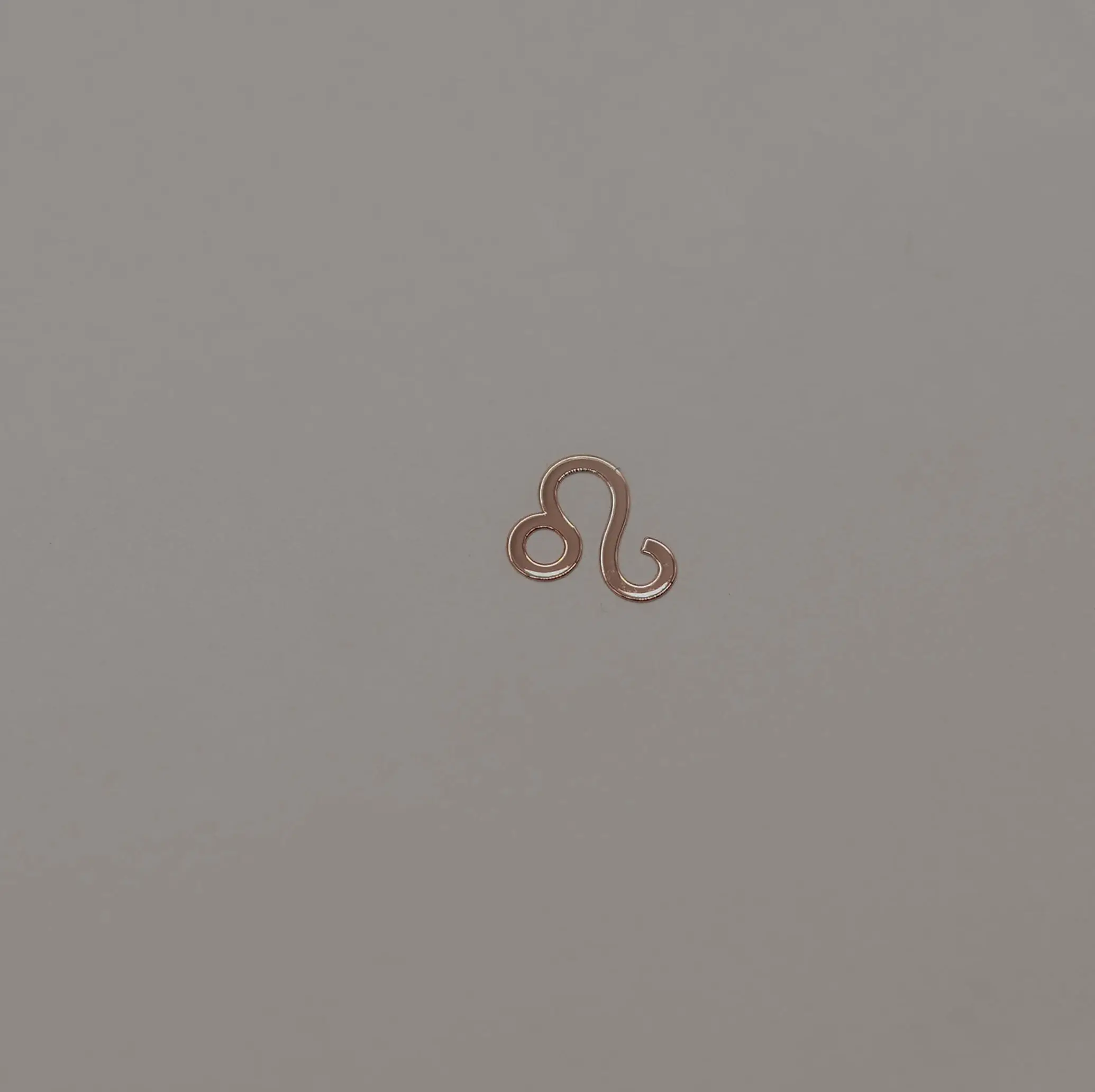 ROSE GOLD LEO PHONE STICKER