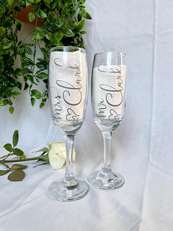 Personalized Wedding Glasses for the Bride and Groom | Mr and Mrs Glasses | Groom Bride Glasses | Glasses for Two | Wedding Glasses Set 7