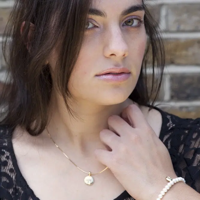 Universal Love Bracelet for Women - Perfect Gift for Any Occasion 1
