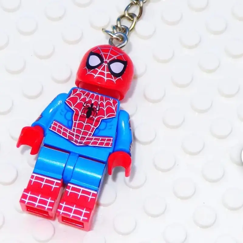 Mini Figures cartoon wolverine Spiderman  iron man captain Comic Character Keyring Car Keys Perfect Gift couple keychain 6