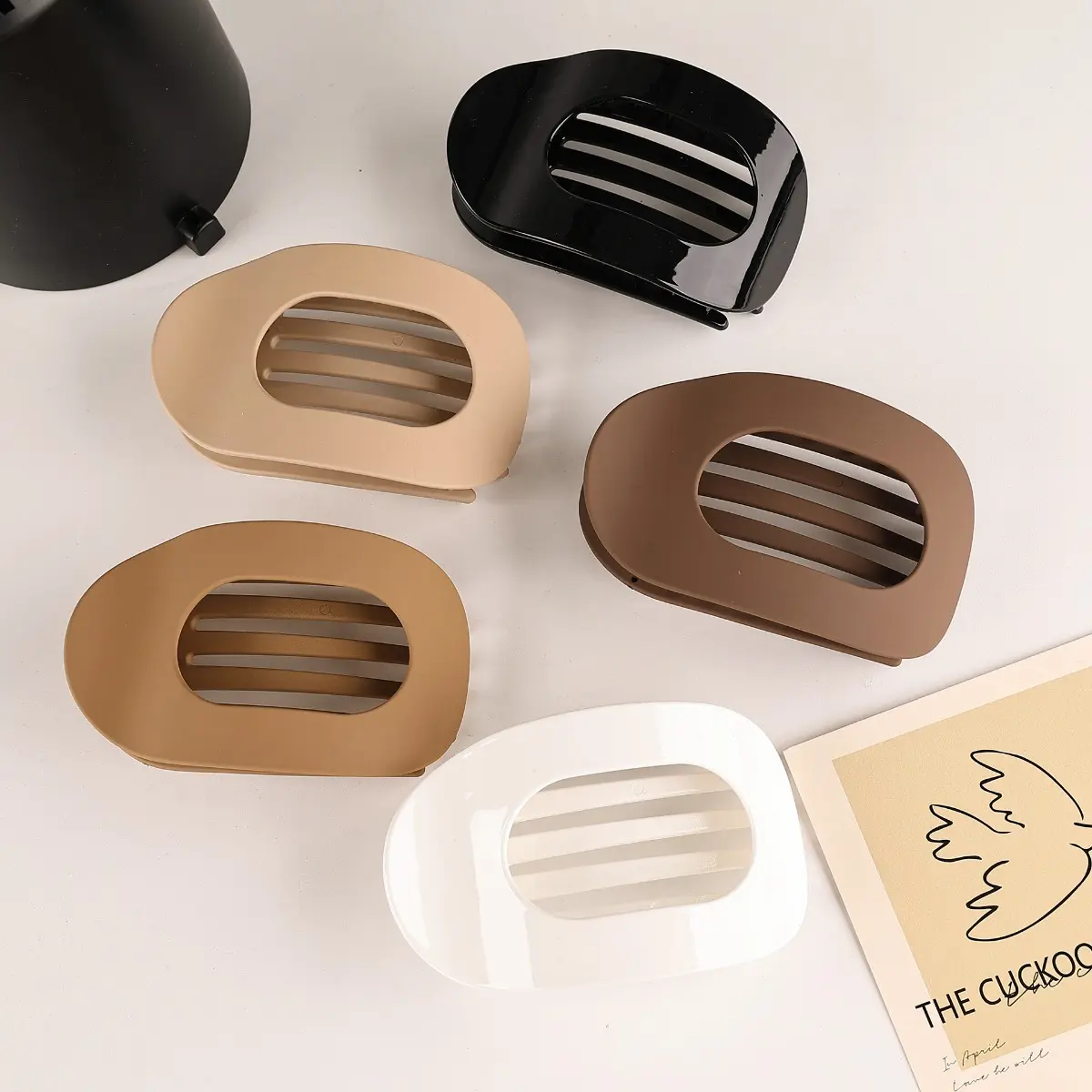 Solid Color Hair Clip, Casual Versatile Hair Accessories for Women, Minimalist Headwear Suitable for Thick Hair, Fashion Hair Accessories for Party, Daily Clothing Decor