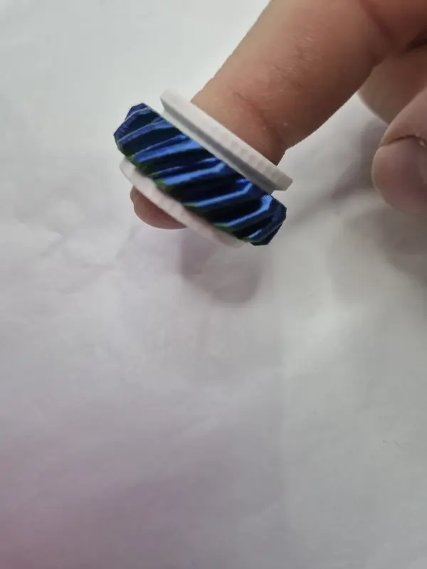 colourful playful fidget ring to cure boredom and relieve stress 2024 sensory trending craze fidgettoy adults 3