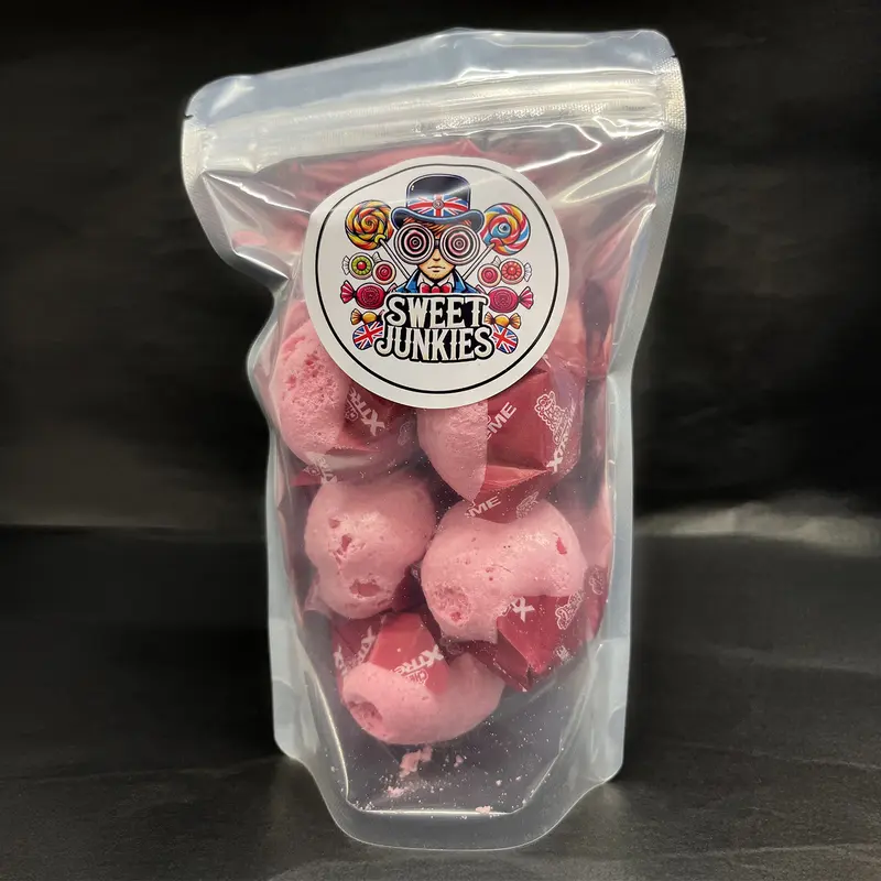 Choose from our very own freeze dried selection Freeze Dried Skittles, Freeze Dried Milky Way Freeze Dried Squashies Etc fantastic sweets and candy to snack on custom choice Bonbon Nata sweet candy bonbon freeze dried 2