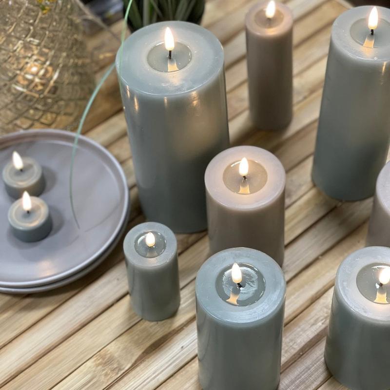 Salvie Green LED Candle 7.5 x 10cm LED CANDLE | REAL WAX | REALISTIC RESIN POOL 1