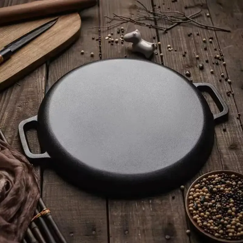 Non-Stick Cast Iron Round Grill Pan for Cooking Pizza and Griddles - 30cm and 35cm - Cookware 3