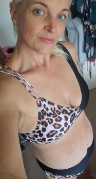 Product Review of Women's Leopard Patchwork & Floar Print Bikini Set, Casual Adjustable Strap Swim Top & Swim Bottom Swimsuit, 2024 Summer Bathing Suit, Ladies Summer Swimwear from J**💖 0
