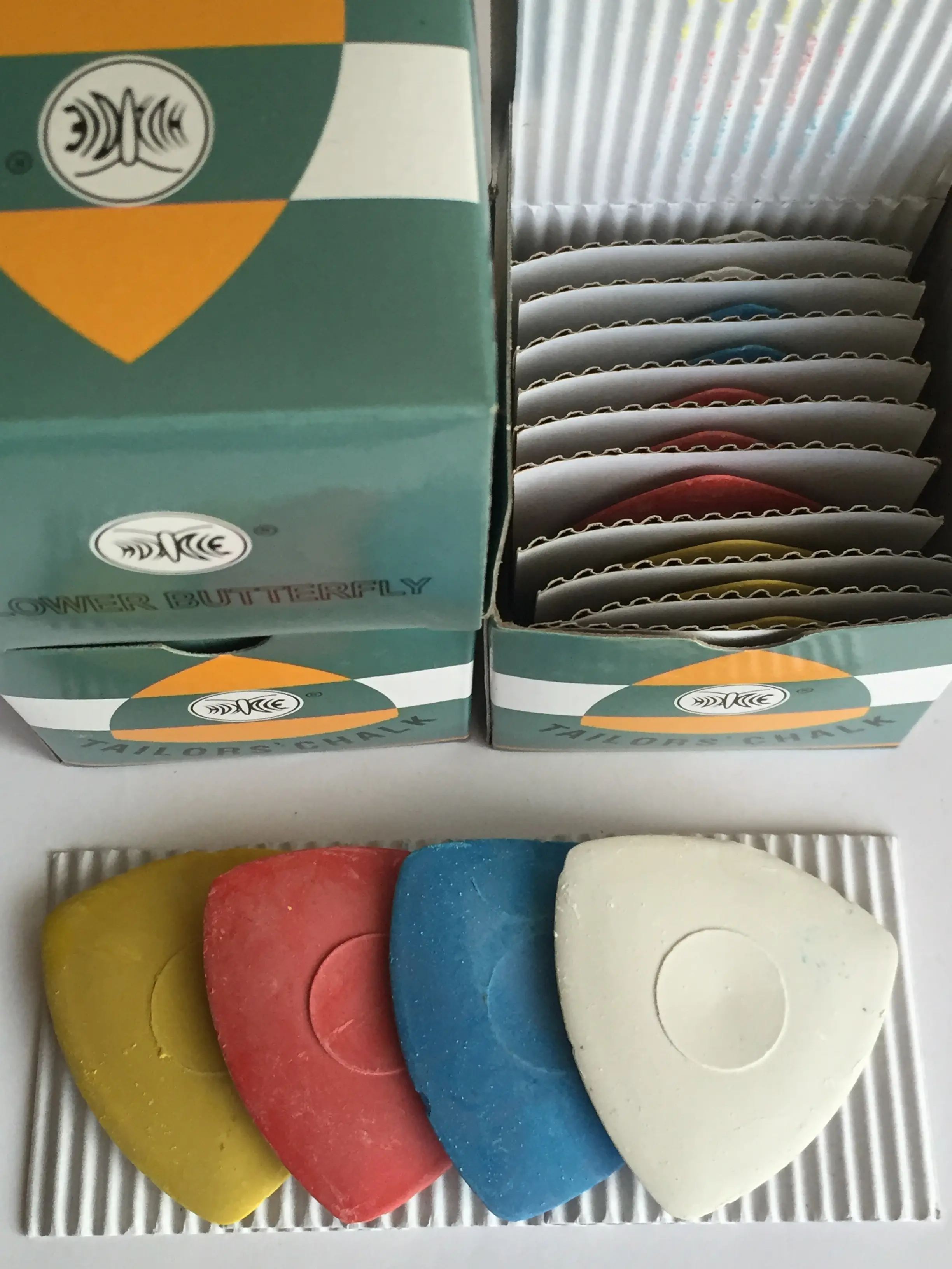 FULL BOX Tailors Chalk 10 pcs White Pink Yellow Blue Sewing Craft Seamstress Dressmaker Clothing Alterations And Repairs Shoemakers Bag Make
