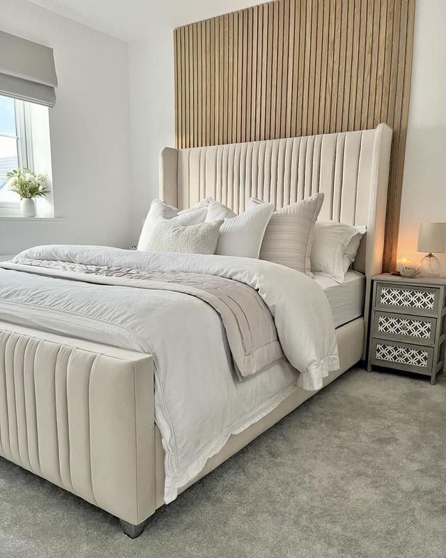 Aria Wing Back Bed With Matching Ottoman Box 3