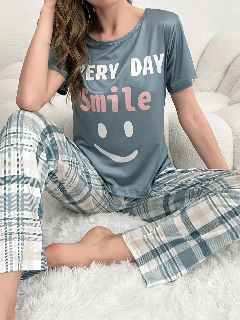Women's Smiley Face & Slogan Pyjama Set – Soft Short-Sleeve Top & Cosy Plaid Trousers, Relaxed Fit for Ultimate Comfort winter pyjamas sets Loungewear Nightwear cozy pjs t pajama chic ladies day new girls night