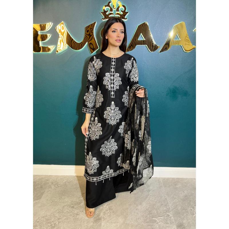 HK255 Dilreva - Black Mummy n Me Outfit 3