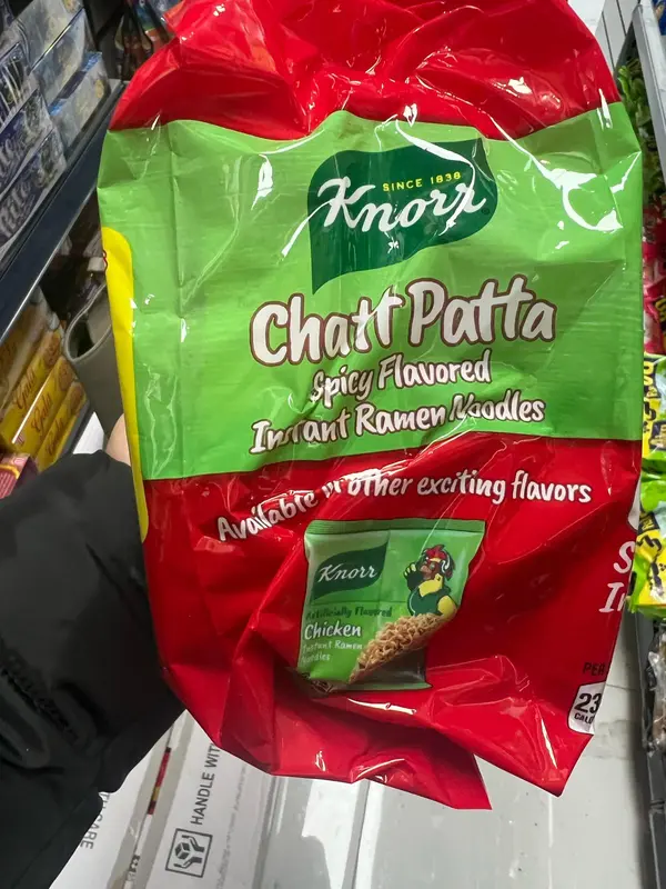 Knorr Chatt Patta Noodles Pack of 6 – Spicy & Tangy Instant Delight Savory Food Flavor 3