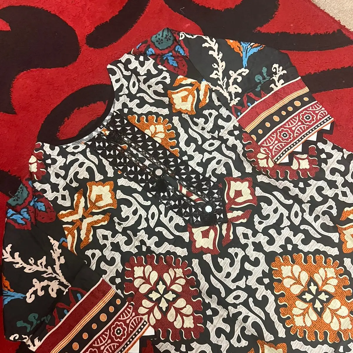 Very beautiful kurta printed embroidery