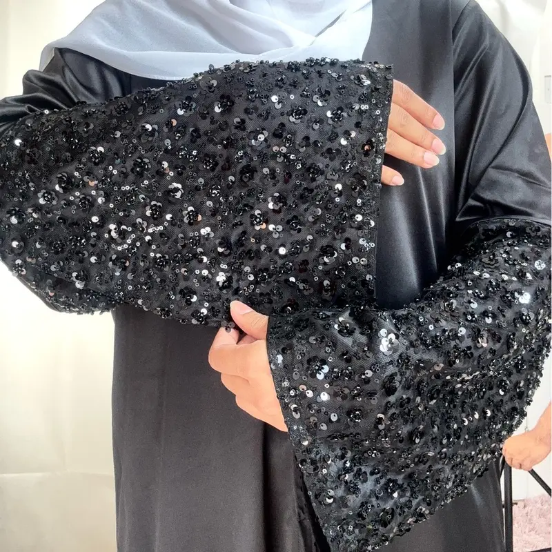 Handmade sleek abaya.  NOTE : BEFORE MAKING ANY PURCHASE,KINDLY ASK US ABOUT THE PRODUCT .WE ARE HAPPY TO GIVE YOU MORE DETAILED ABOUT THE PRODUCT . 1