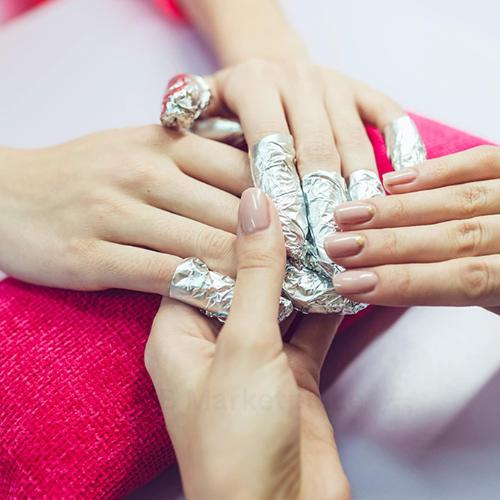 All types of nail polish, gel polish, acrylic, gels, nail tips, and glue are removed with Mylee's 100% pure acetone gel nail polish remover for UV/LED, gel soak off, and remove gel. 3