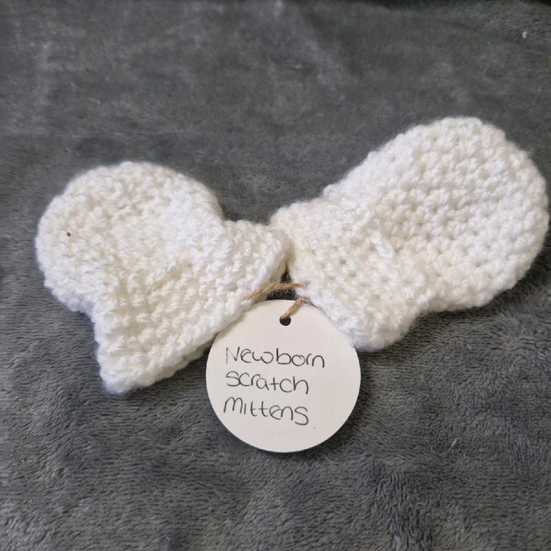 Crochet newborn scratch mittens in various colours 3