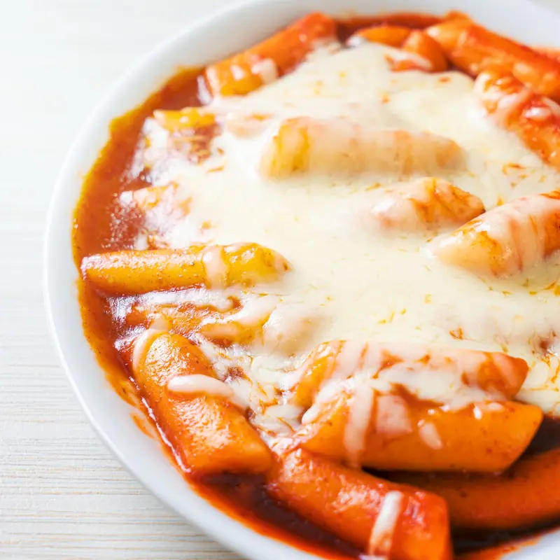 YOUNG POONG YOPOKKI CHEESE TOPOKKI CUP 120G TTEOKBOKKI KOREAN RICKE CAKES Instant Food 3