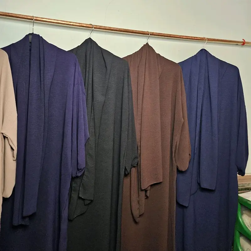 ladies nide fabric abayas with attach scarlf and both side pockets size 10/18 4
