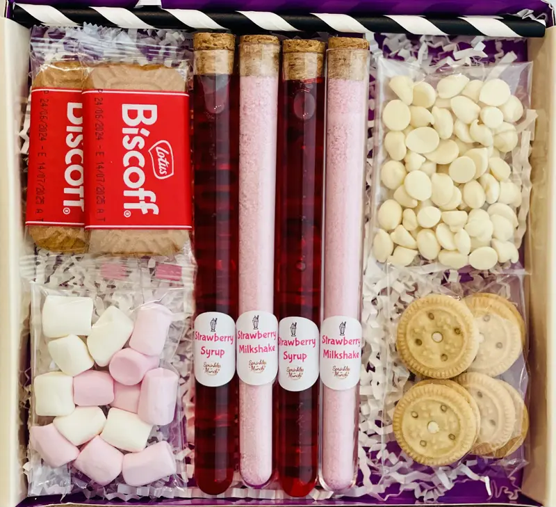 Sprinkles N Munch Strawberry Milkshake Kit, Make Your Own Milkshakes Gift Box, Letterbox Teen Gift Hamper 1