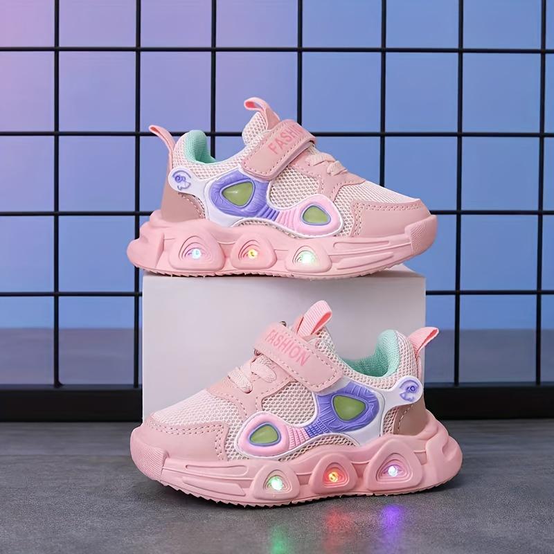 New Spring And Autumn Light-Up Mesh Shoes for Boys And Girls, Soft-Soled Casual Sports Shoes. 0